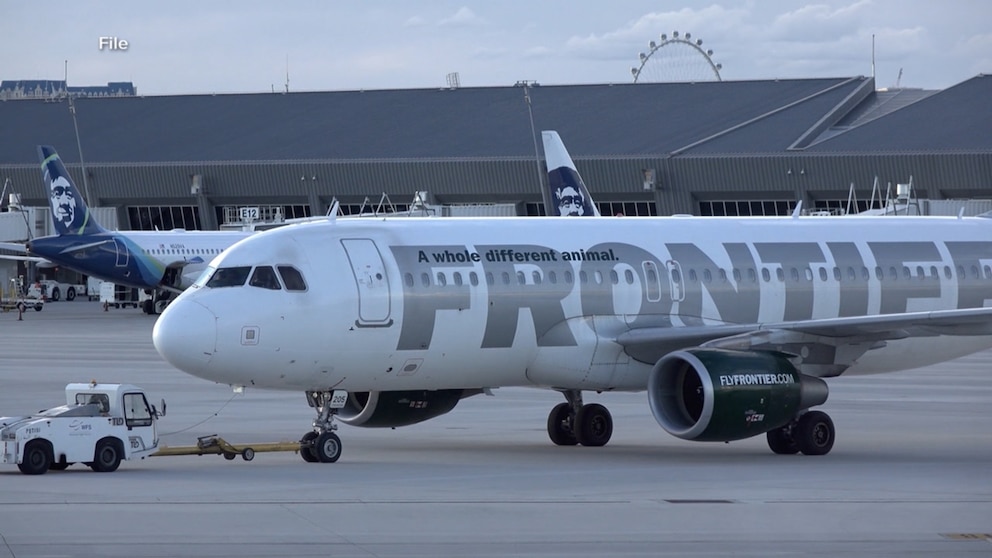 WATCH: Close call between passenger jet, 2 trucks on tarmac at LAX