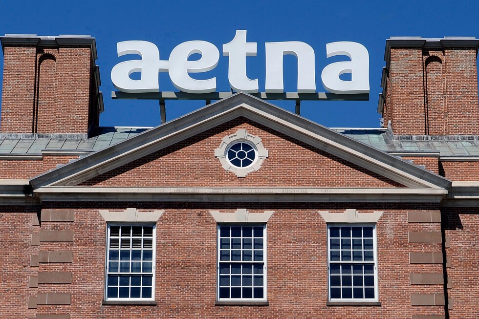 Man with AR-style pistol arrested at Aetna’s Connecticut headquarters without incident - AP News