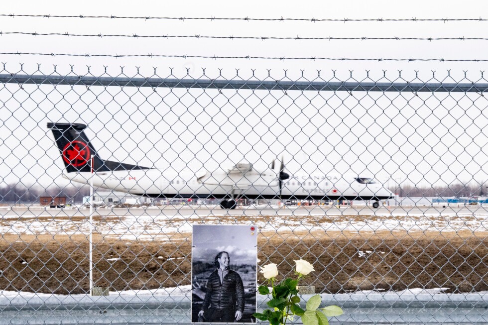 Air Canada CEO apologizes for his inability to speak French after plane crash - AP News