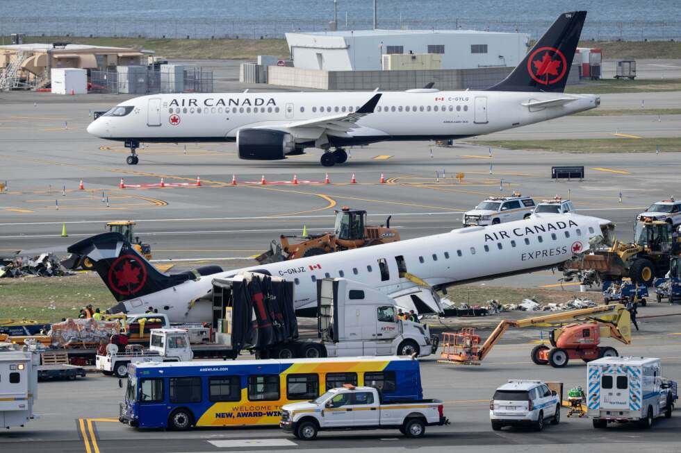Mangled plane in LaGuardia crash is towed from runway as most injured passengers leave hospital - AP News