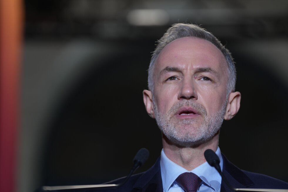 Socialist Grégoire becomes Paris mayor as the far right wins Nice in key municipal elections - AP News