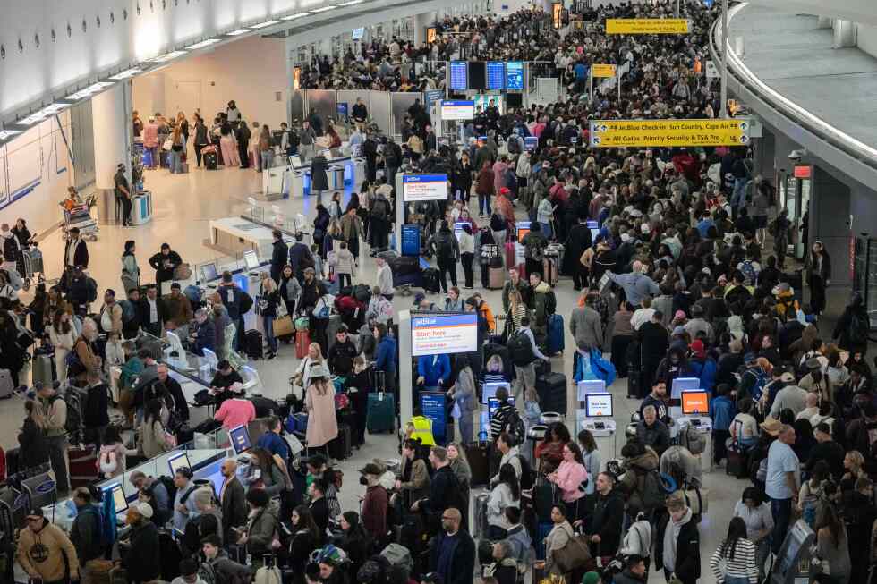 Enhanced role for immigration officers at US airports as shutdown frustrates travels and screeners - AP News