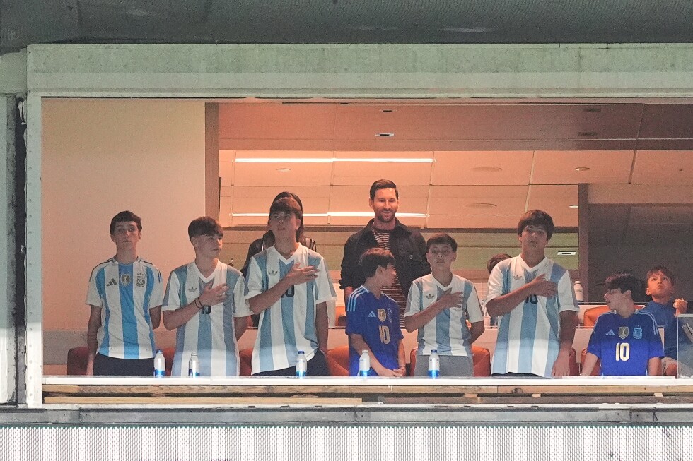 Lionel Messi accused of breaching $7 million contract by sitting out a Florida soccer friendly - AP News