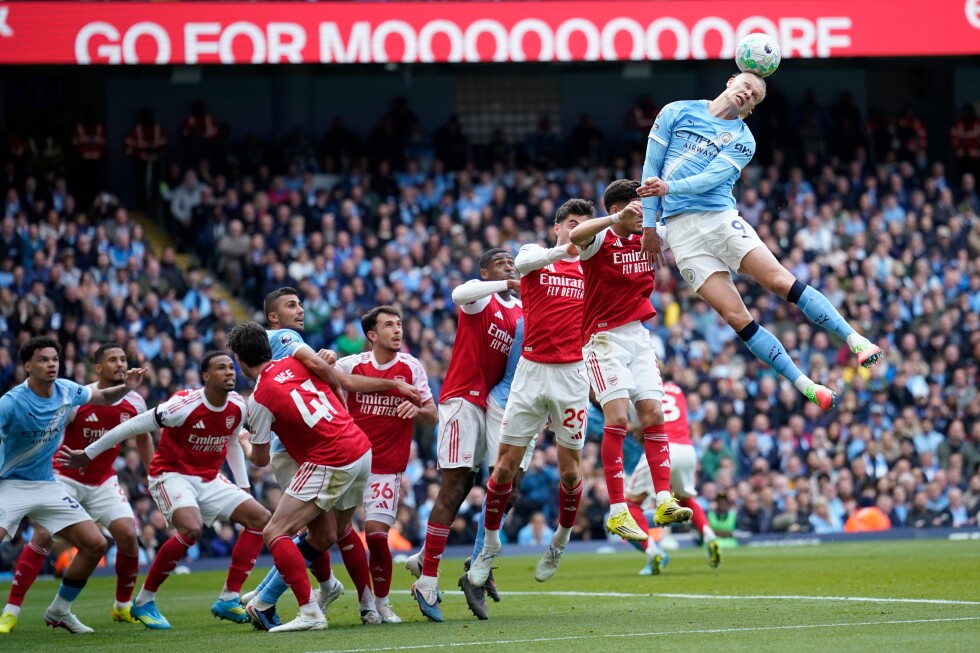New favorite? Man City beats Arsenal 2-1 for huge swing in Premier League title race - AP News