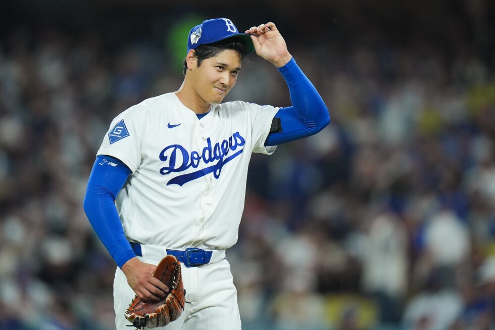Ohtani skips the bat, keeps the heat: 10 strikeouts as Dodgers send Mets to a 7th straight loss - AP News
