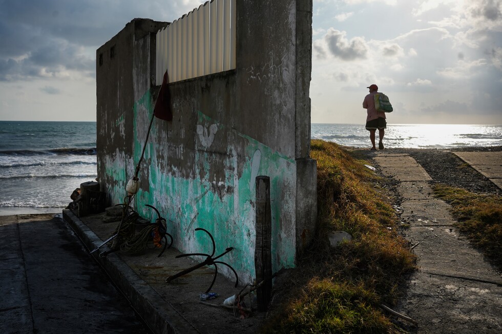 Oil spill deals economic blow to fishermen in the Gulf of Mexico - AP News