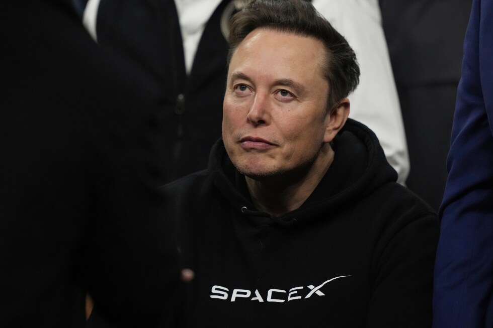 SpaceX files initial paperwork to sell shares to the public and likely make Musk a trillionaire - apnews.com