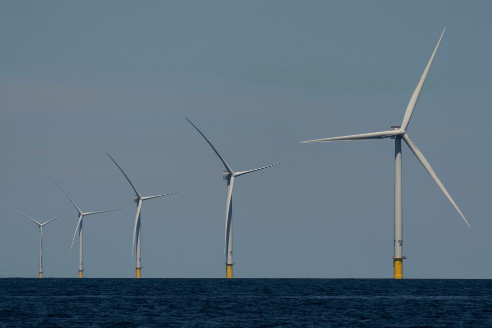 Developer of Massachusetts offshore wind farm sues to stop turbine manufacturer from walking away - AP News
