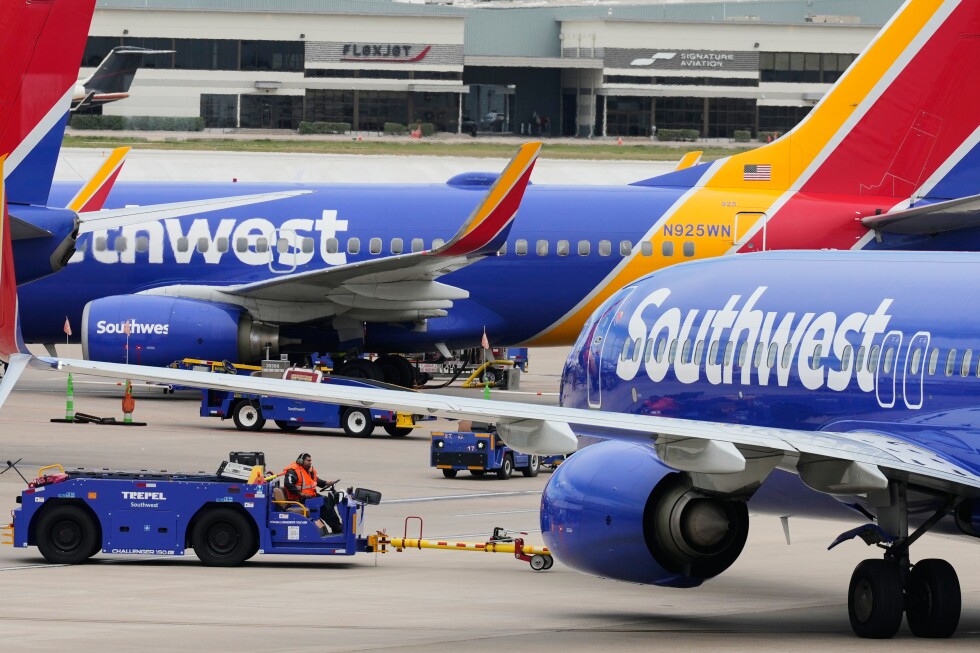 Southwest Airlines, once known for its free bags perk, hikes fees amid higher jet fuel costs - AP News