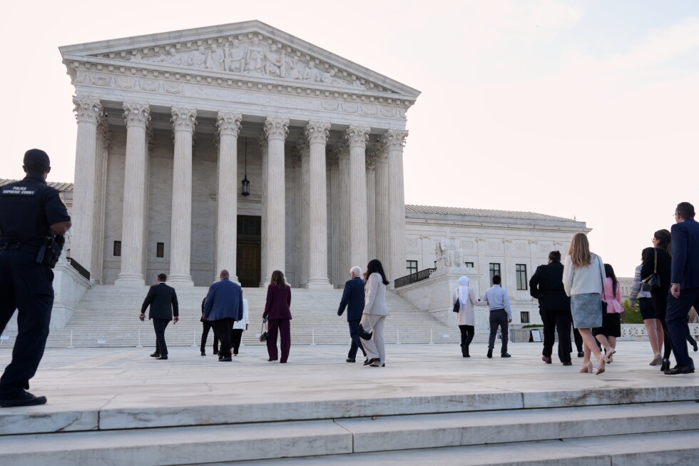 Supreme Court hears high-profile fight over Trump’s bid to limit birthright citizenship - AP News