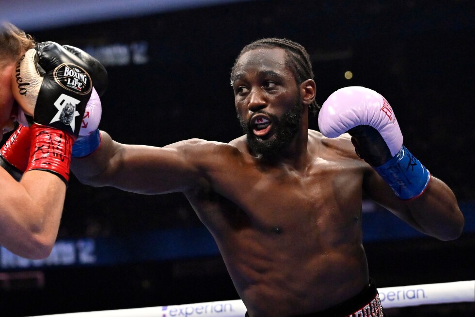 Terence Crawford fined $75 for careless driving after stop where police ordered him out at gunpoint - AP News