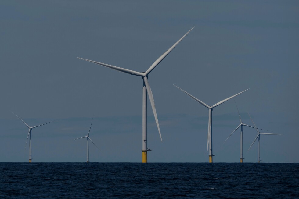 Trump administration's $1B deal to stop offshore wind shows an evolution in its anti-wind strategy - AP News