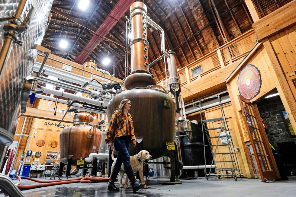 Women take the lead in whiskey as more female drinkers and distillers change the industry - AP News