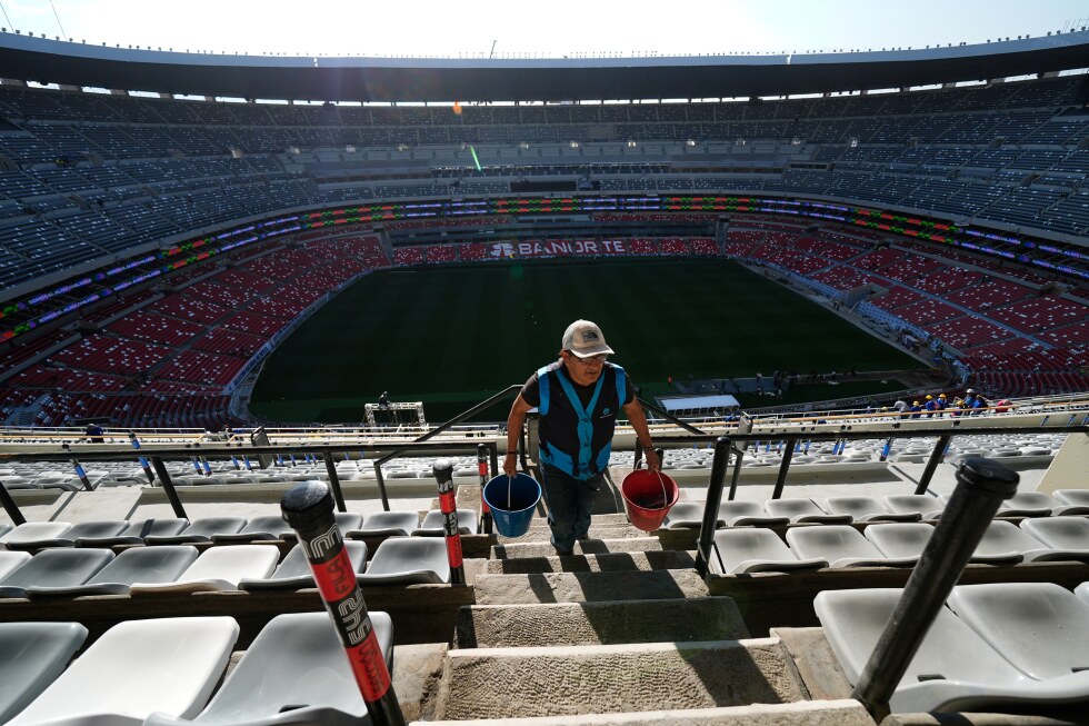 Mexico's iconic Azteca is set to reopen. That's good news for sleep-deprived stadium director - AP News
