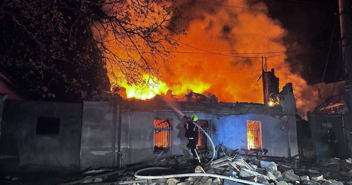 Ukraine and Russia accuse each other of breaching Easter ceasefire