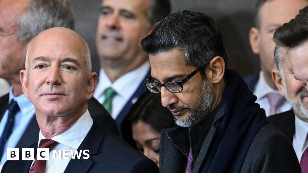 Big Tech backs Anthropic in fight against Trump administration - BBC