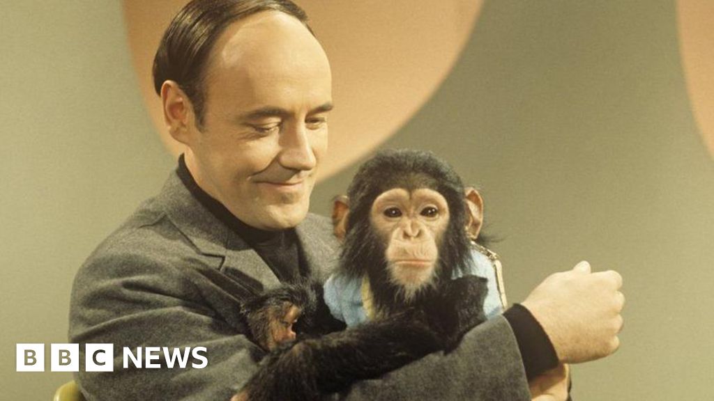 Desmond Morris, whose book The Naked Ape inspired and scandalised, dies aged 98