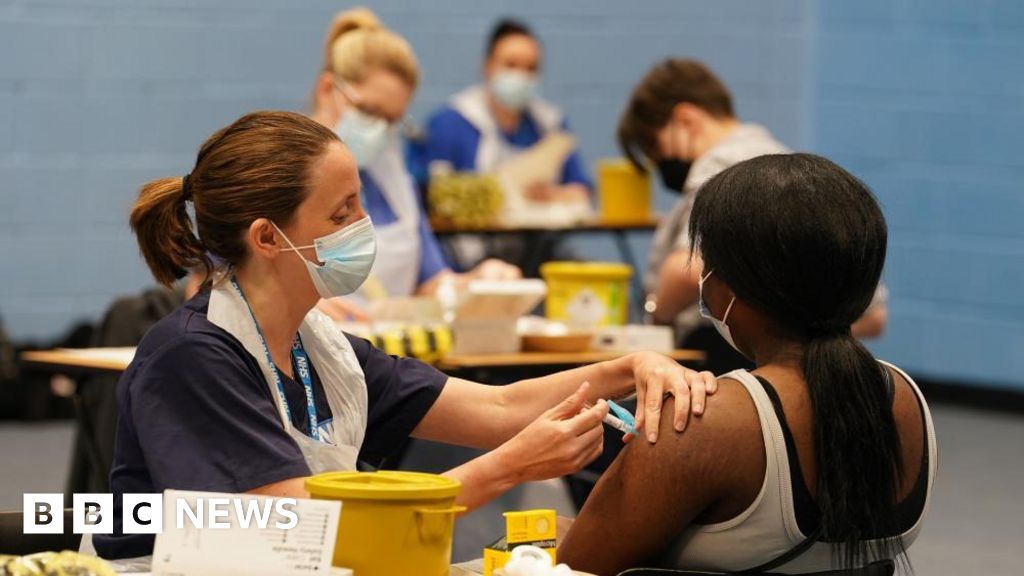 NHS to offer second dose of MenB vaccine after Kent outbreak