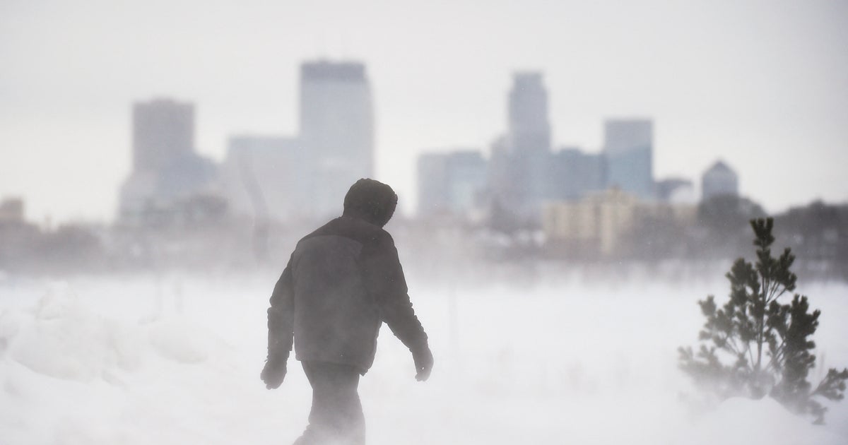Major March snowstorm rolls across Minnesota - CBS News