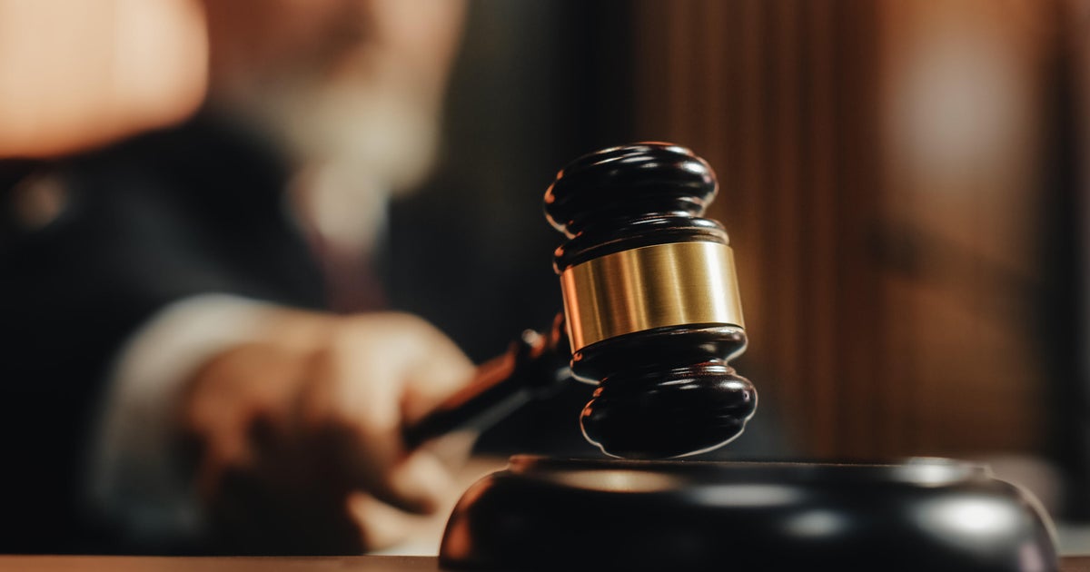 Former chef facing 14 murder charges to plead guilty to aiding suicide