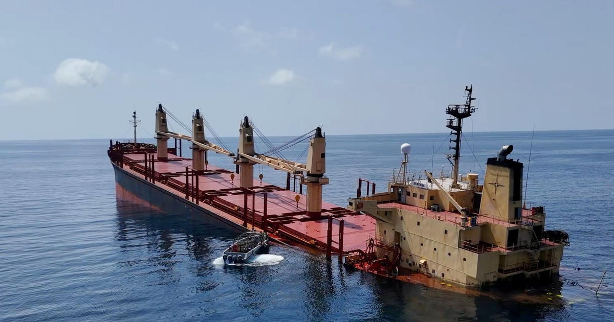 As Iran keeps Strait of Hormuz closed, it's also threatening to target another vital Mideast shipping lane - CBS News