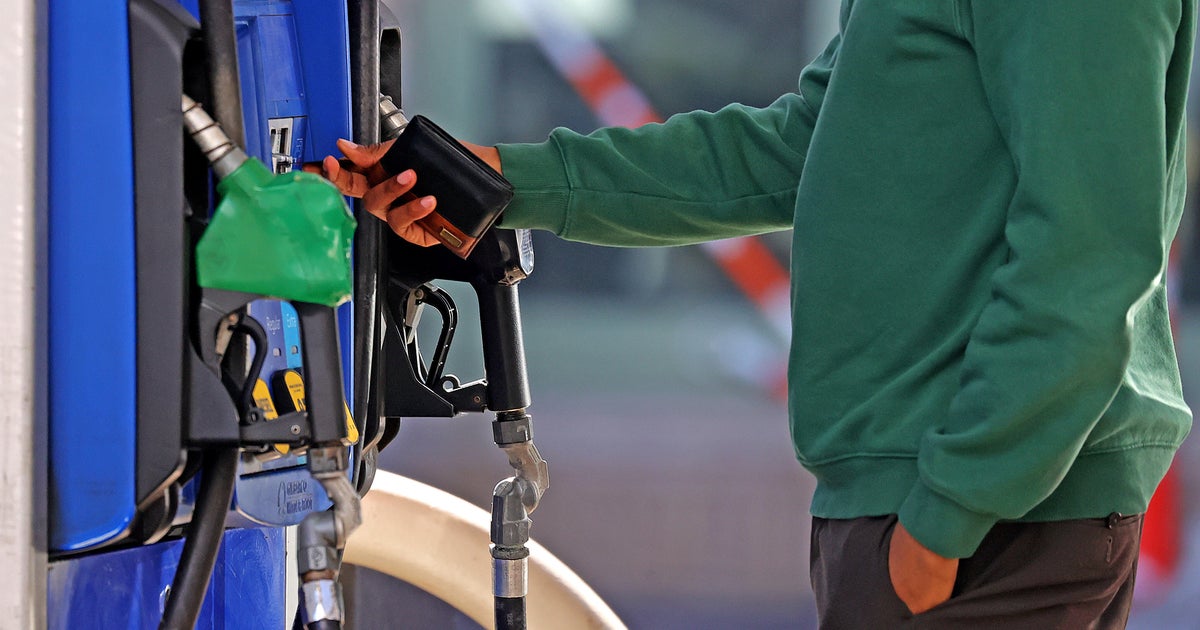 Chart shows what you're paying for when you buy a gallon of gas