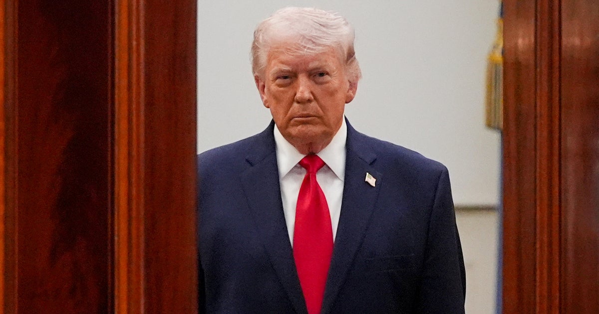 Justice Department says law requiring president to turn over records at end of administration is unconstitutional - CBS News