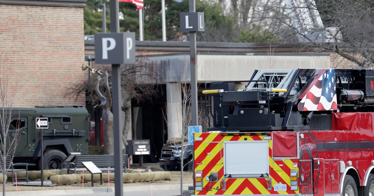 Photo of Michigan synagogue attacker shows him with AR-style rifle