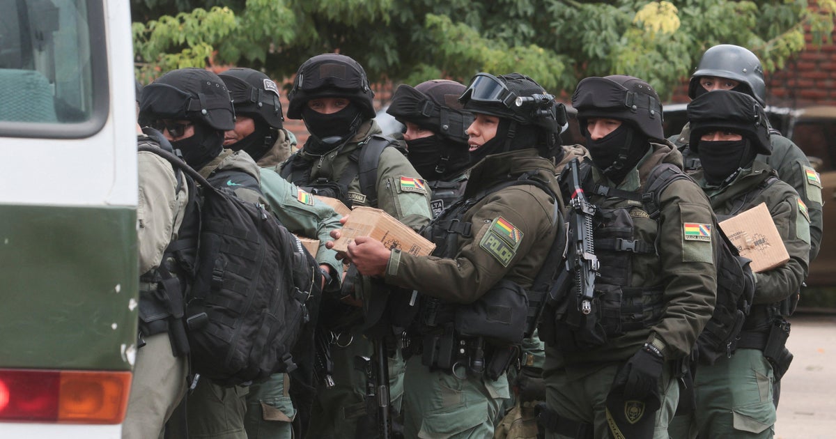 Accused Latin American drug lord arrives in U.S. after years on the run