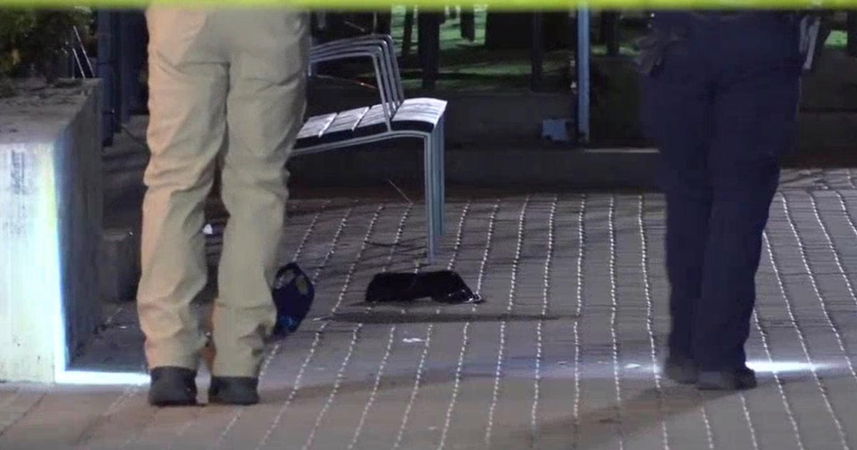 Police hunt 17-year-old suspect in shooting near University of Iowa