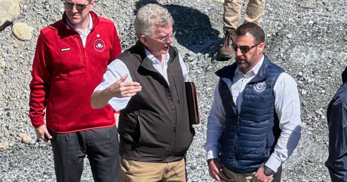 All DHS workers to be paid by end of week for past 6 weeks of shutdown - cbsnews.com