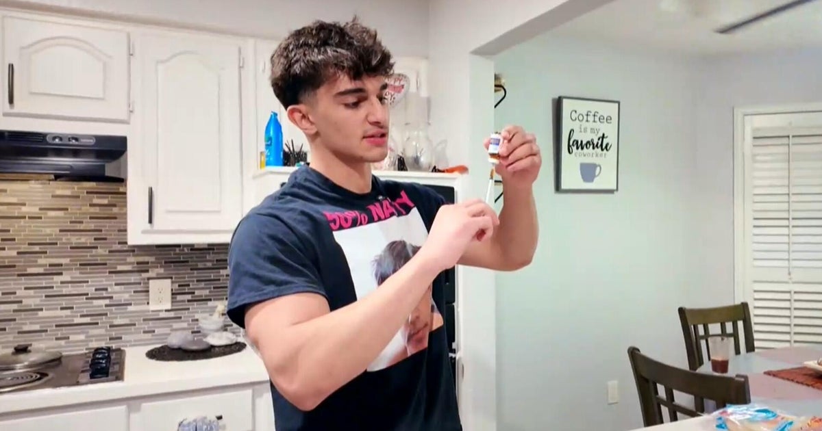 Social media driving teens toward steroids, extreme body transformations