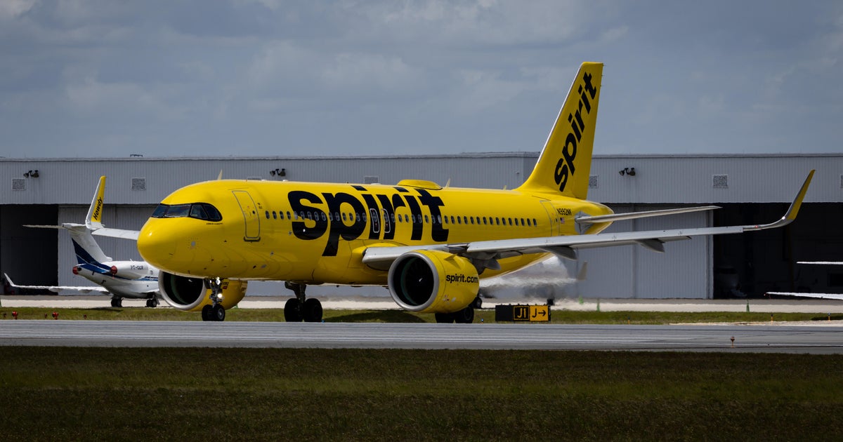 Trump confirms he's weighing a taxpayer takeover of Spirit Airlines "for the right price"