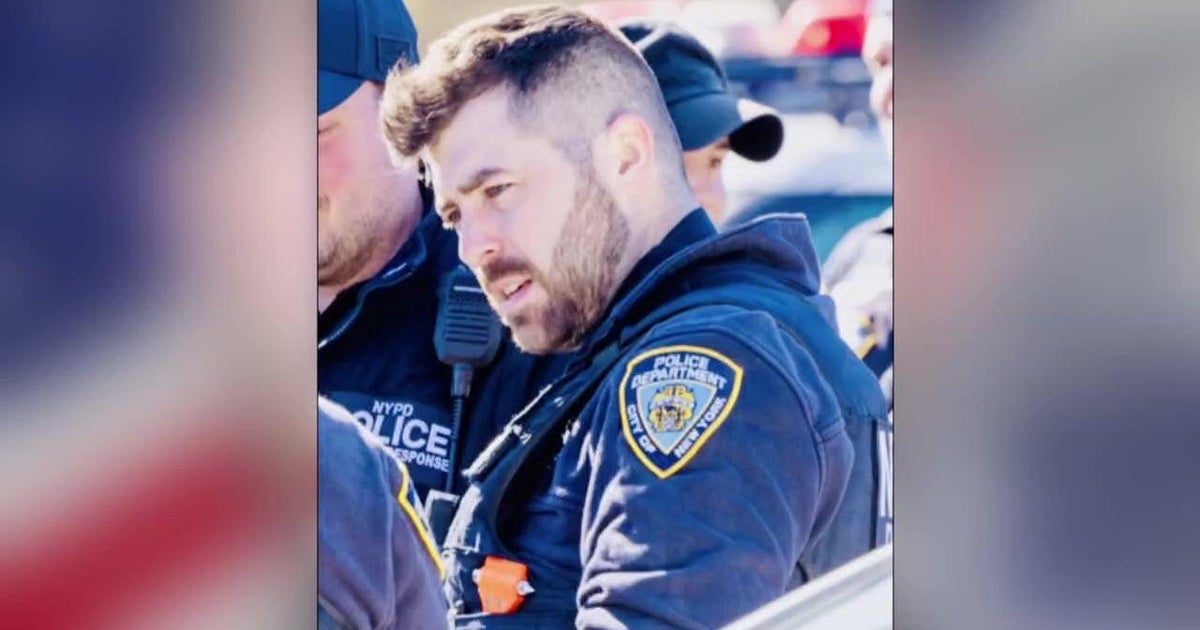 Jury reaches split verdict in trial of man accused of killing NYPD Det. Jonathan Diller in 2024 - cbsnews.com