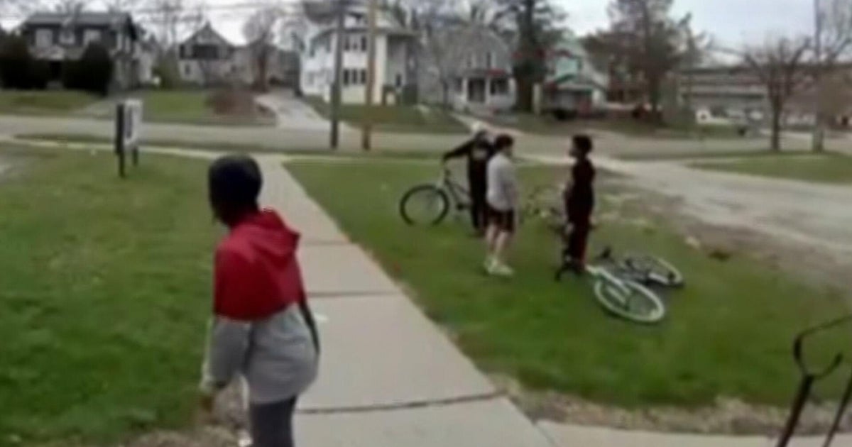 Ohio kids run to church leader's door for comfort: "Thank you pastor"