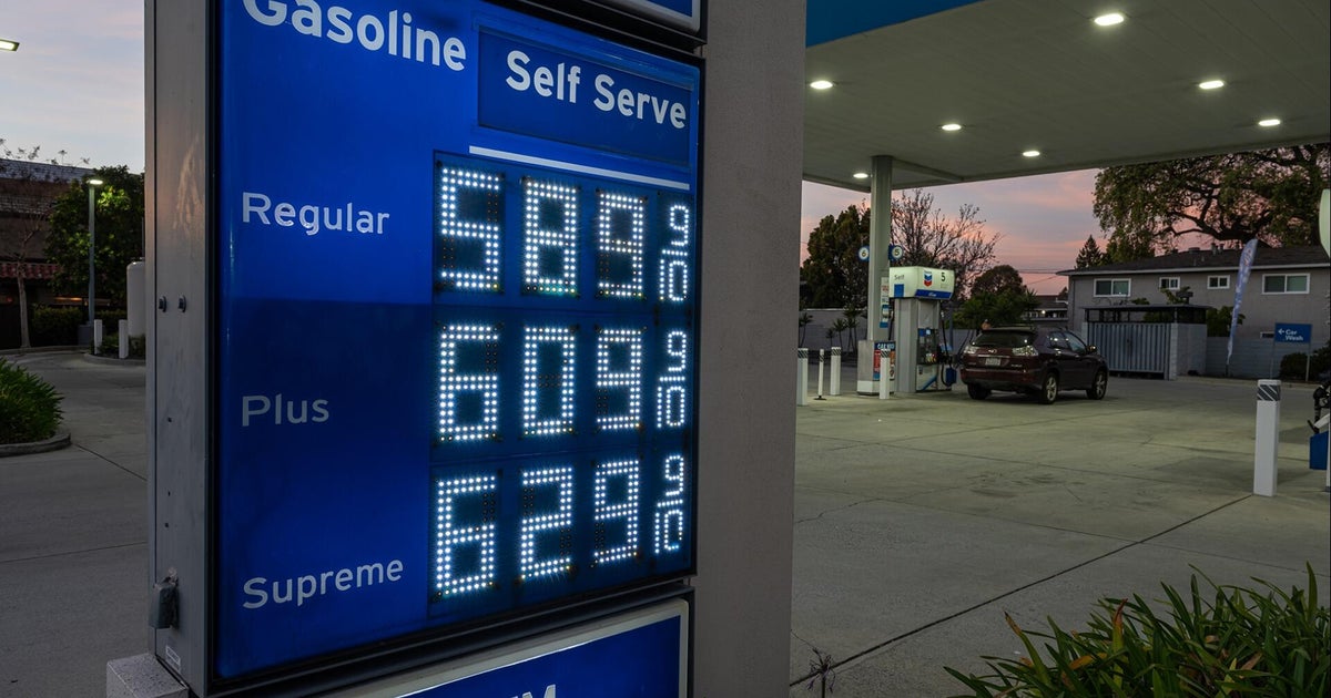 U.S. gas prices still rising despite stabilized crude oil prices