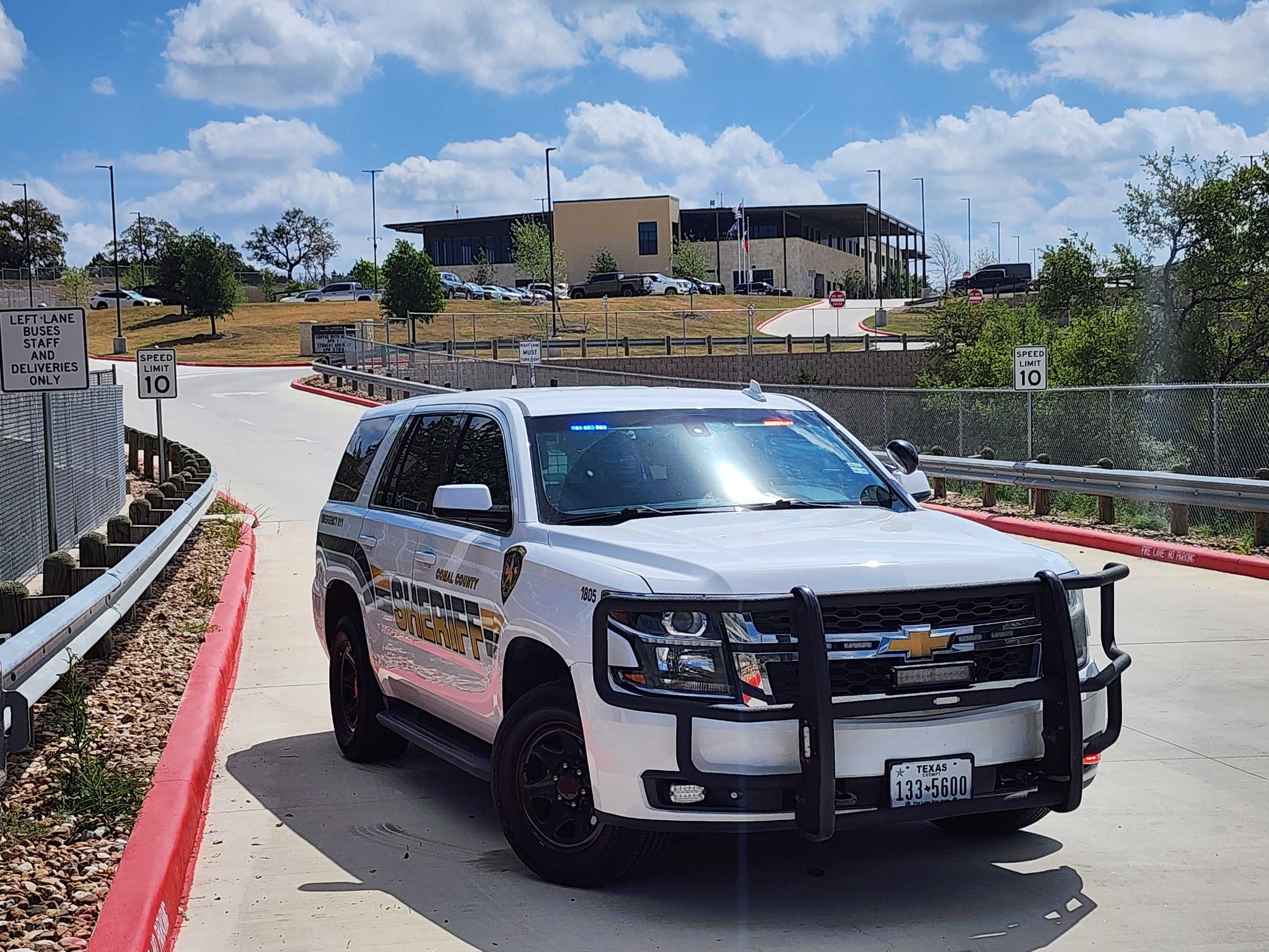 Student shoots teacher, then kills himself at Hill Country school - San Antonio Express-News