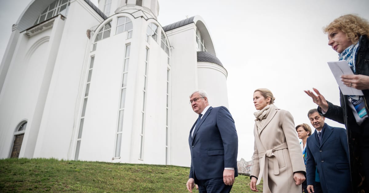 EU diplomats meet in Ukraine to pledge support for Russia war crimes tribunal - politico.eu