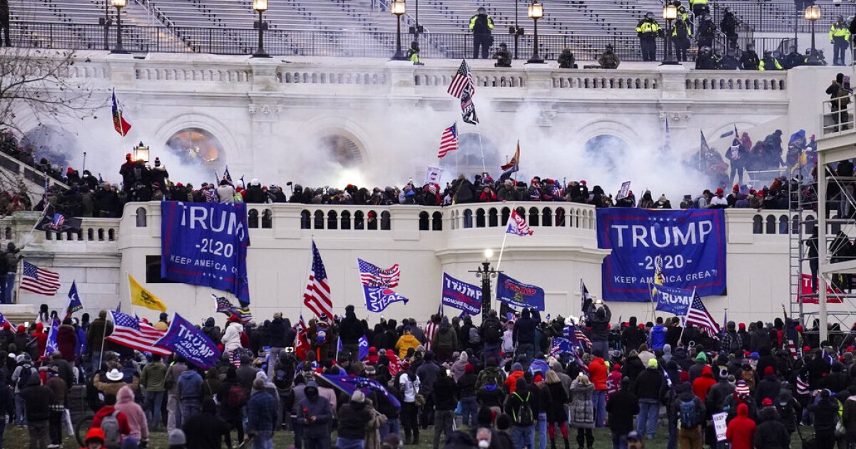 Jan. 6 Capitol riot participants file lawsuit accusing police of excessive force - Scripps News