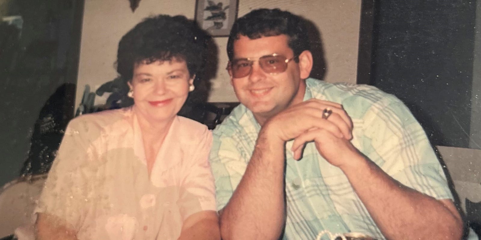 'I love you, Mom': Grieving son to witness execution of mother's killer - USA Today