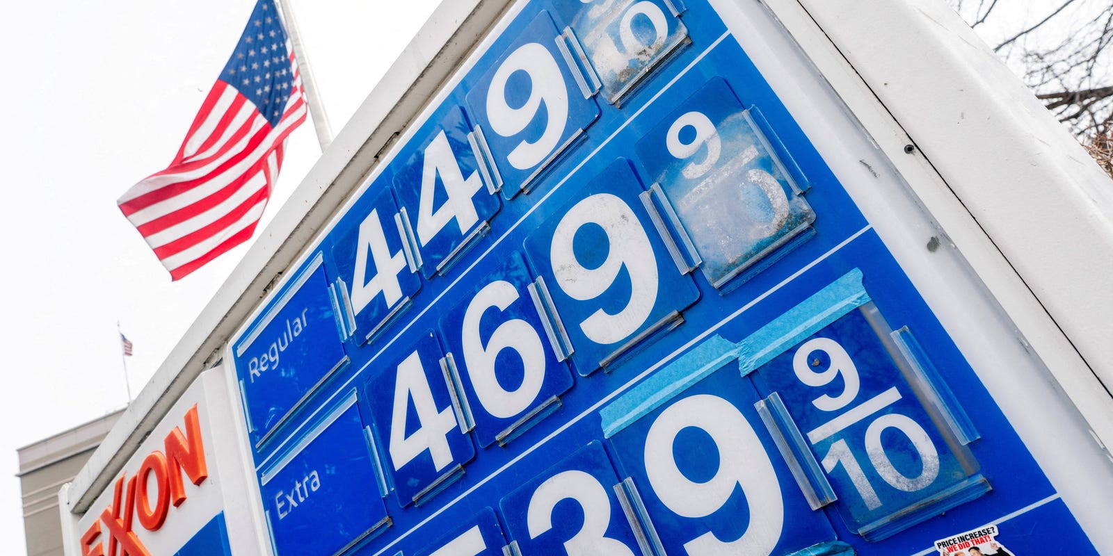 'I did that.' Gas pump stickers show political volleying of gas prices - USA Today