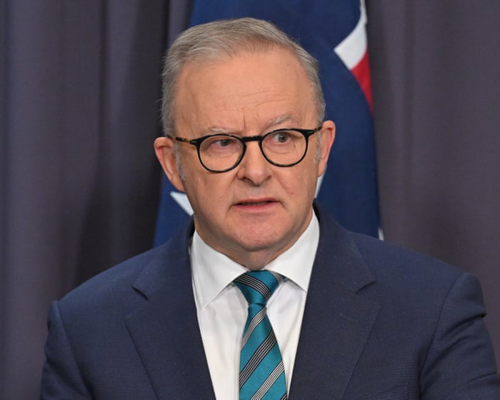 Labor cuts fuel excise for three months, saving Australians 26c a litre on petrol and diesel