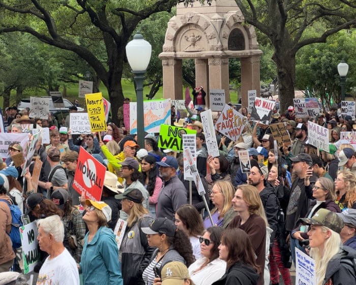 Thousands in Texas protest against border wall through national park: ‘big love for Big Bend’