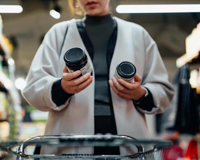 US agency did not perform safety checks of more than 100 food ingredients, analysis finds