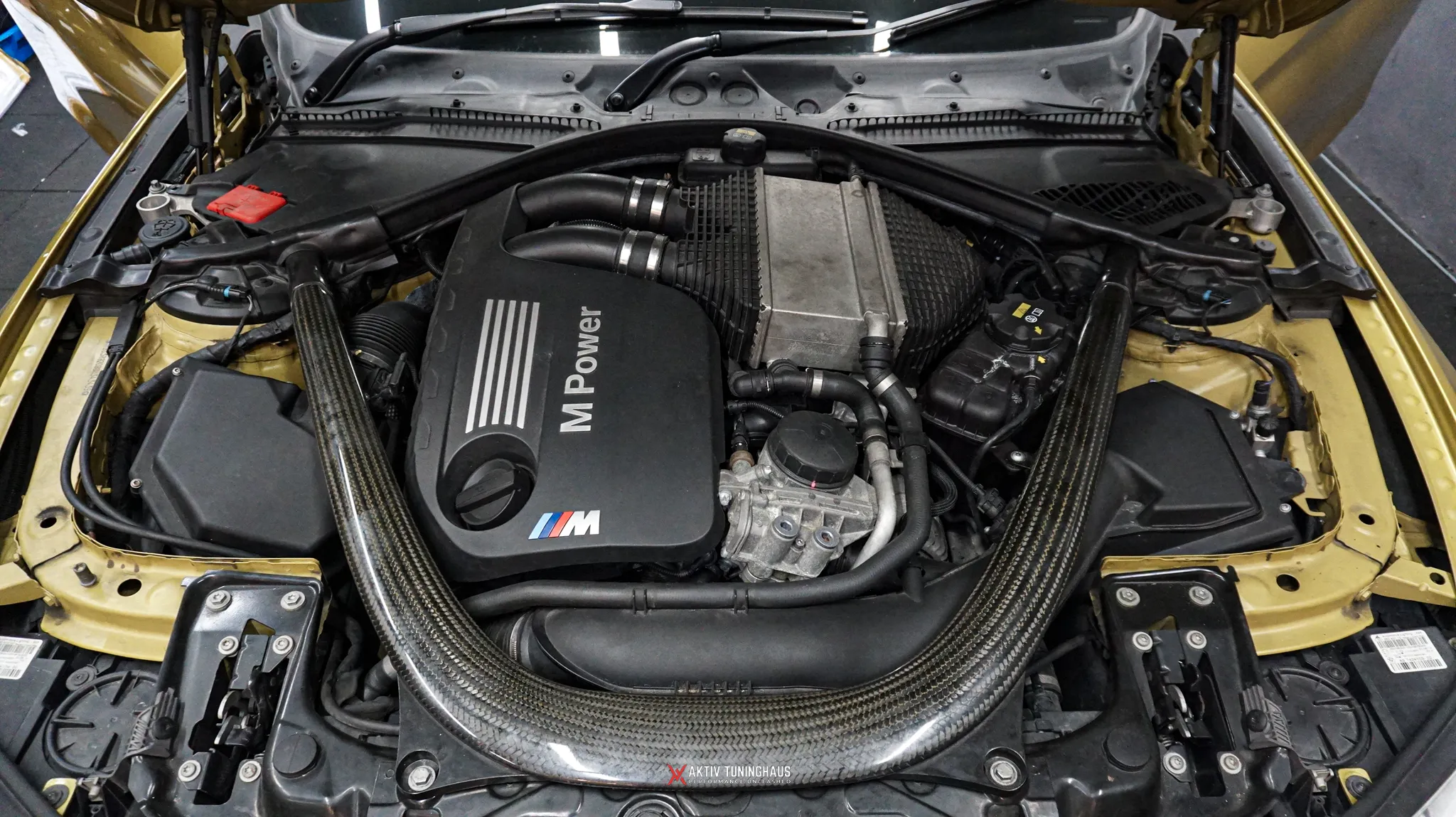 BMW S55 3.0L Engine Oil Service