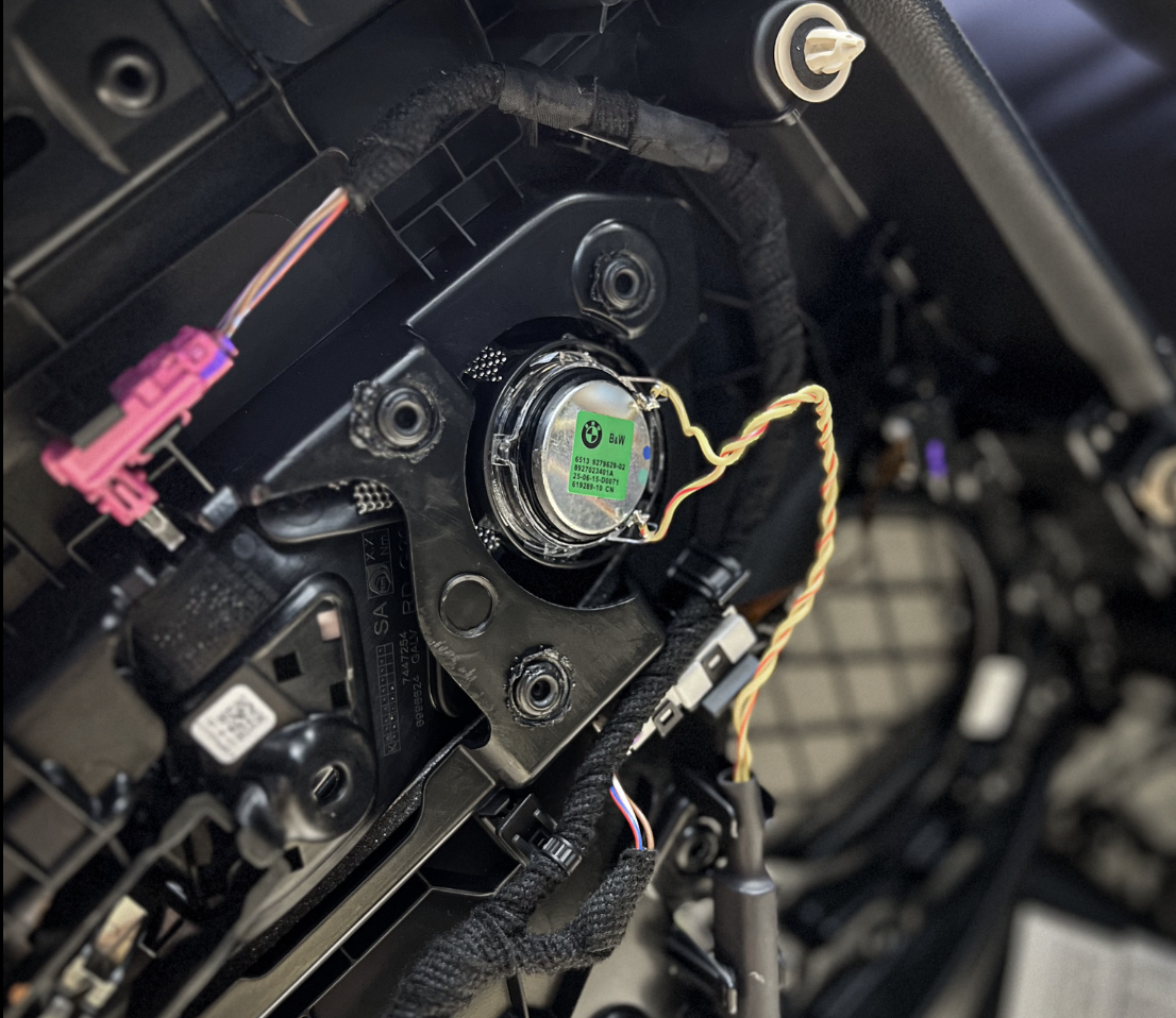 Bowers & Wilkins — G20 3 Series (Harman Kardon) 9