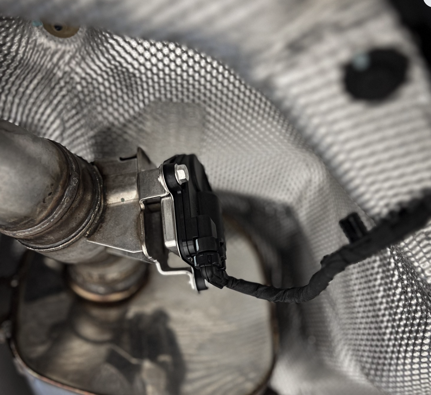 BMW Original M Performance Exhaust Muffler - Gx B58 6