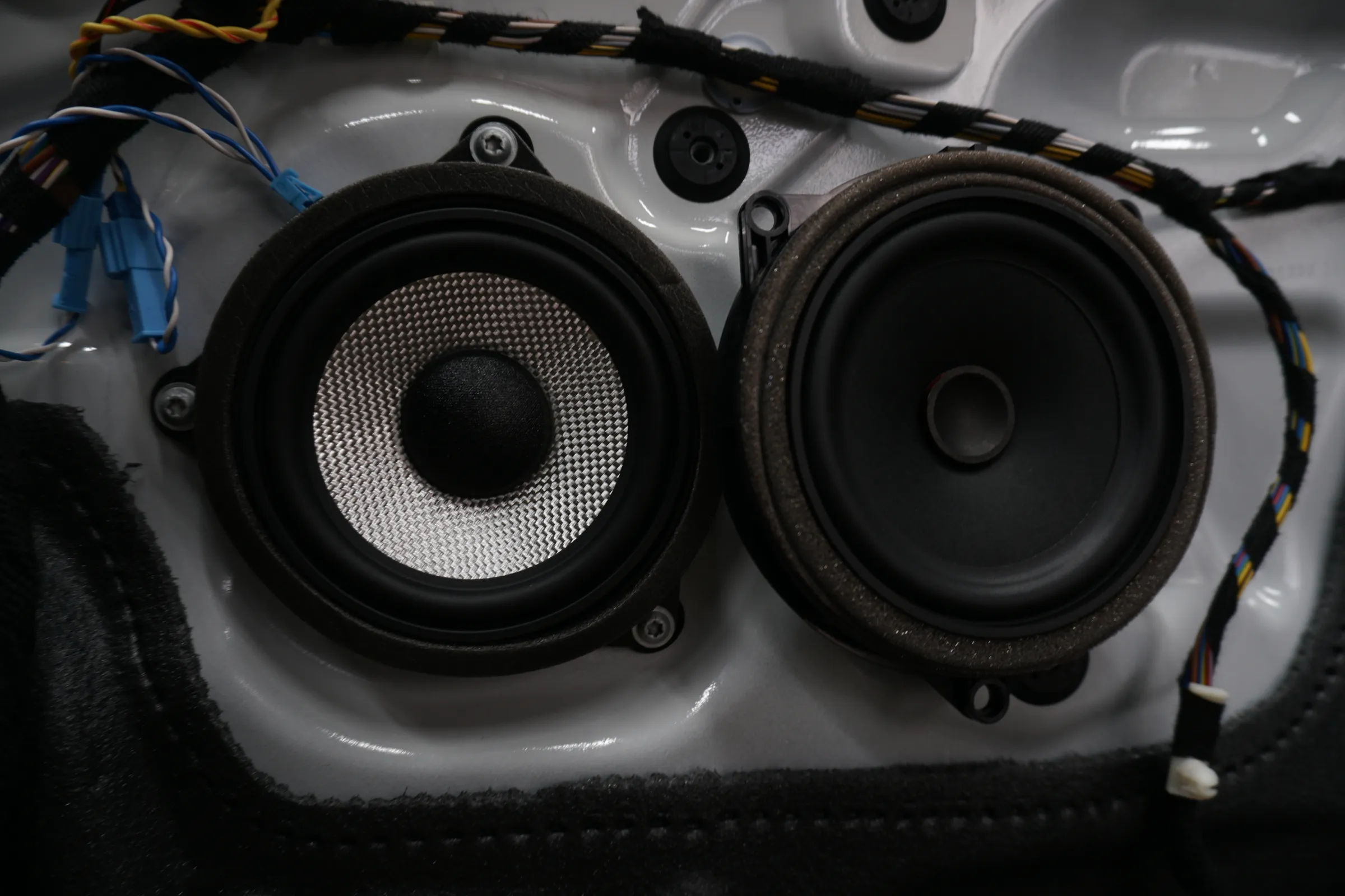 Bowers & Wilkins — F22/F87 Stereo 5