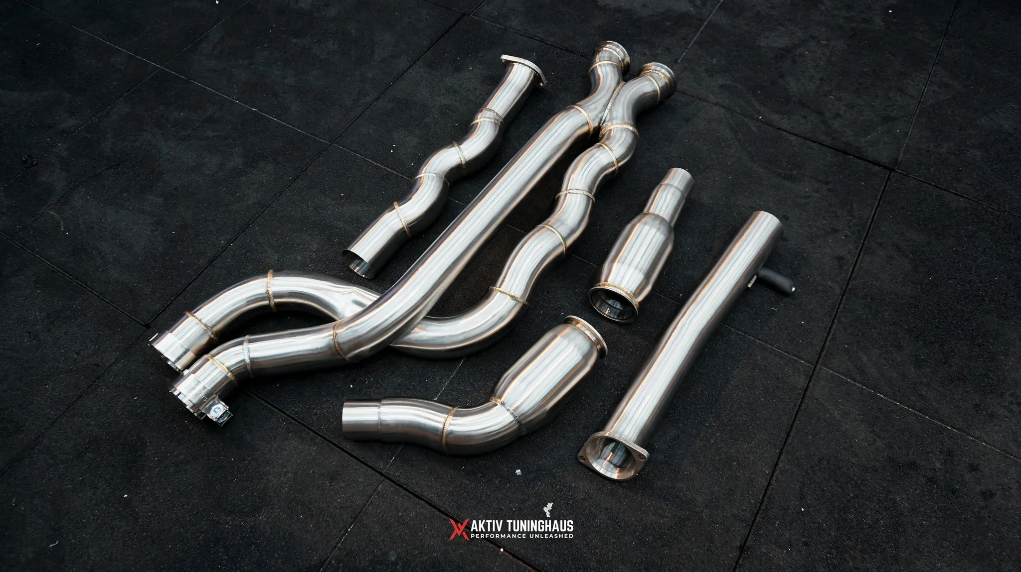 RYD Equal Length Midpipe — S55 2