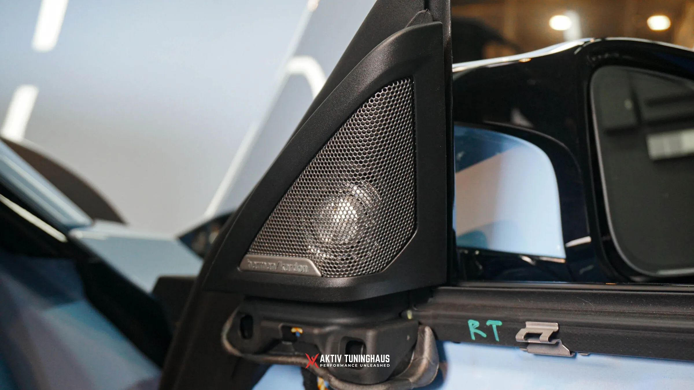 Bowers & Wilkins — G87 M2 4